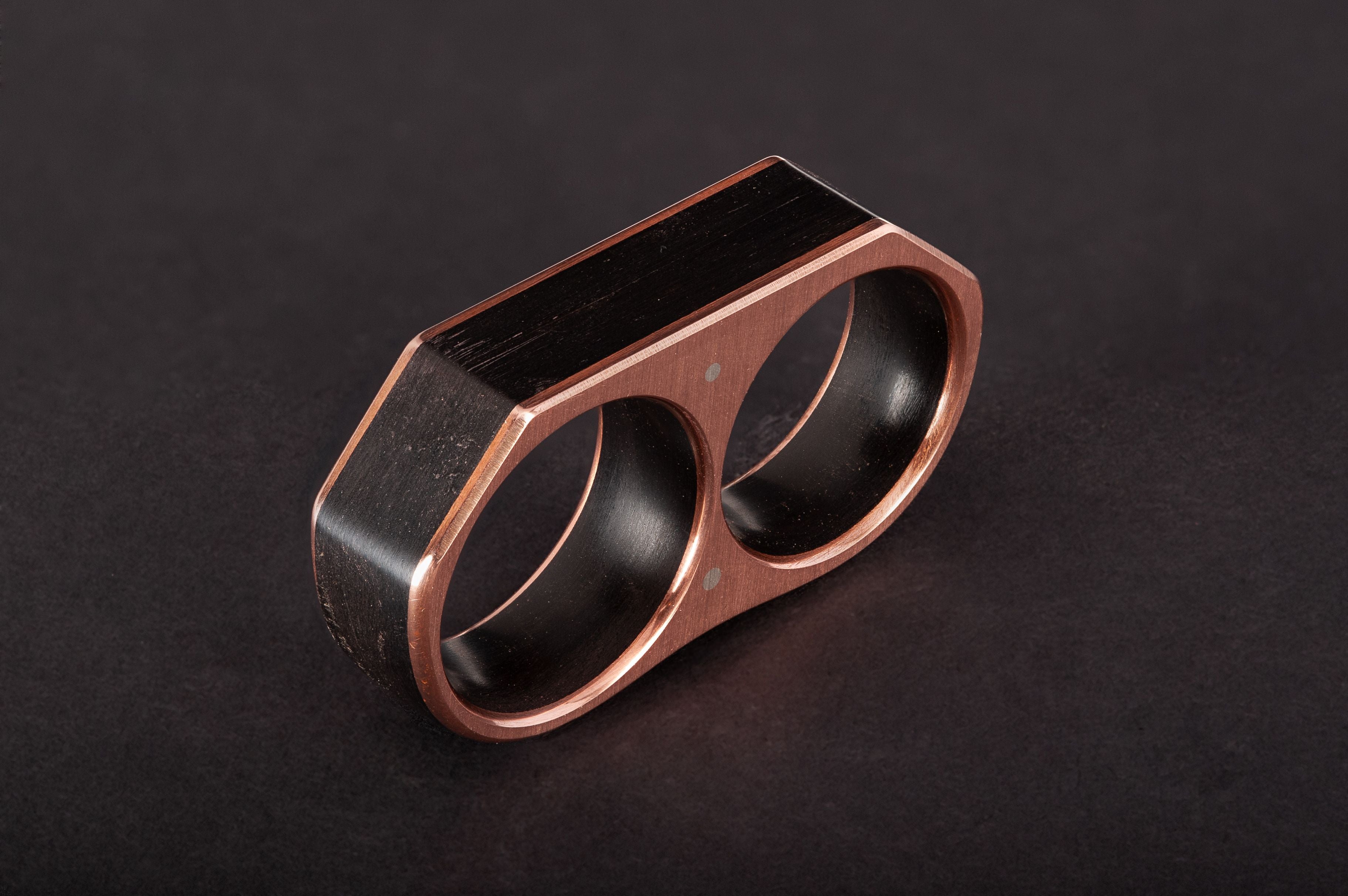 1Pc Men Women Exaggerated Double Finger Ring With Vintage Punk Style Zinc  Alloy Silver | SHEIN
